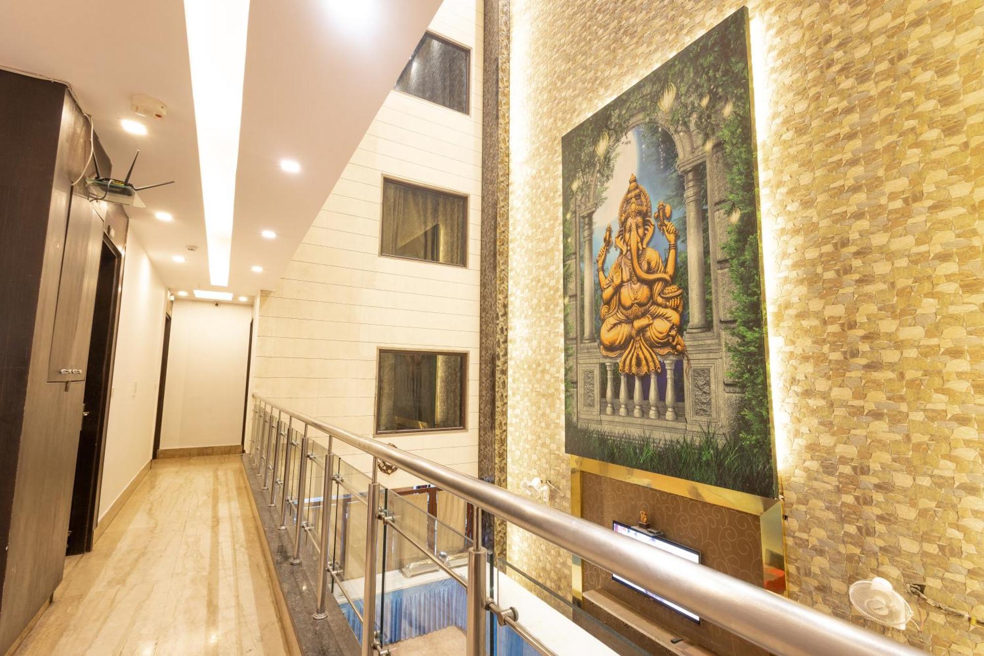 דלהי Hotel Gold Souk - Karol Bagh מראה חיצוני תמונה