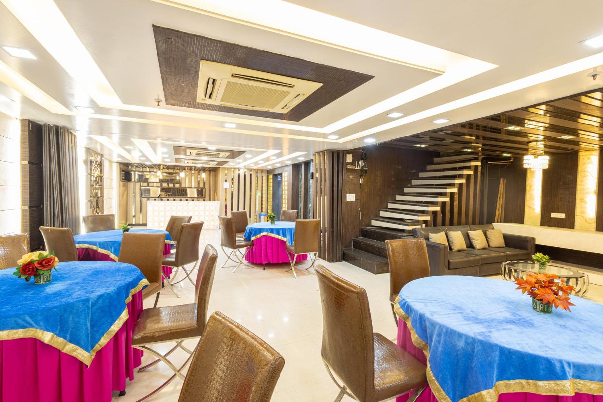 דלהי Hotel Gold Souk - Karol Bagh מראה חיצוני תמונה