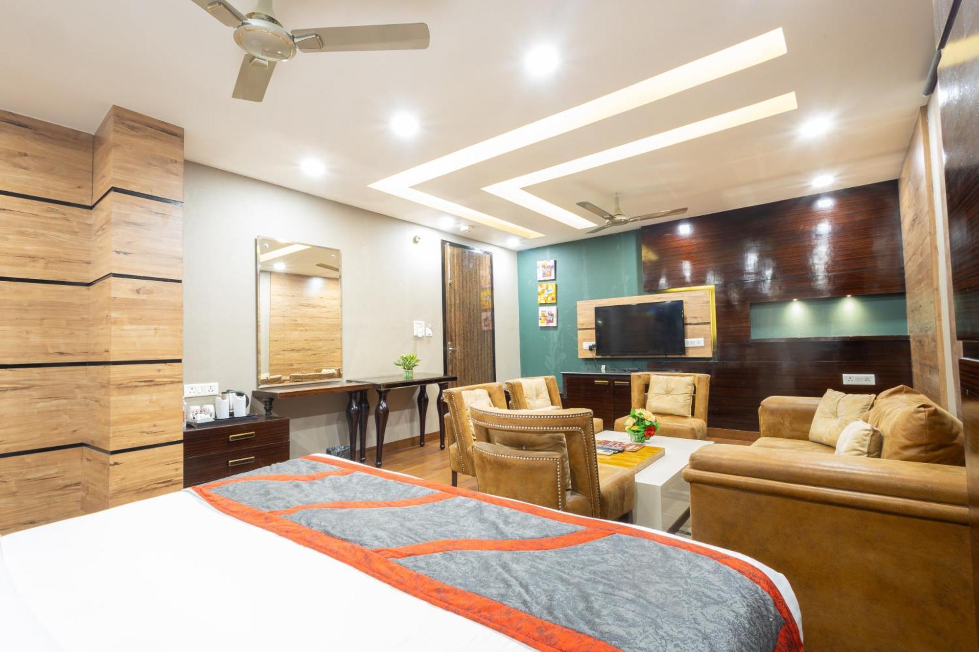 דלהי Hotel Gold Souk - Karol Bagh מראה חיצוני תמונה