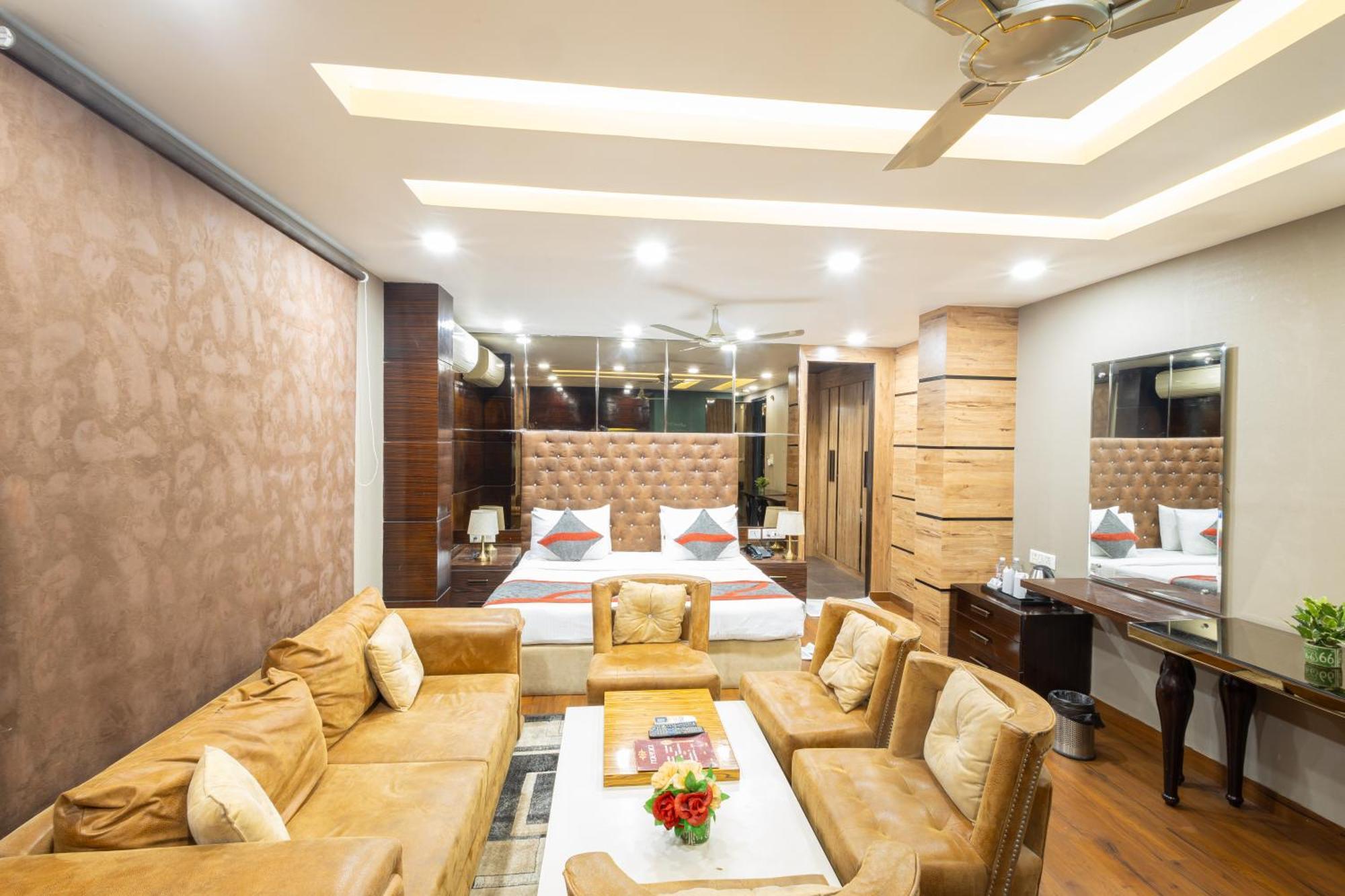 דלהי Hotel Gold Souk - Karol Bagh מראה חיצוני תמונה