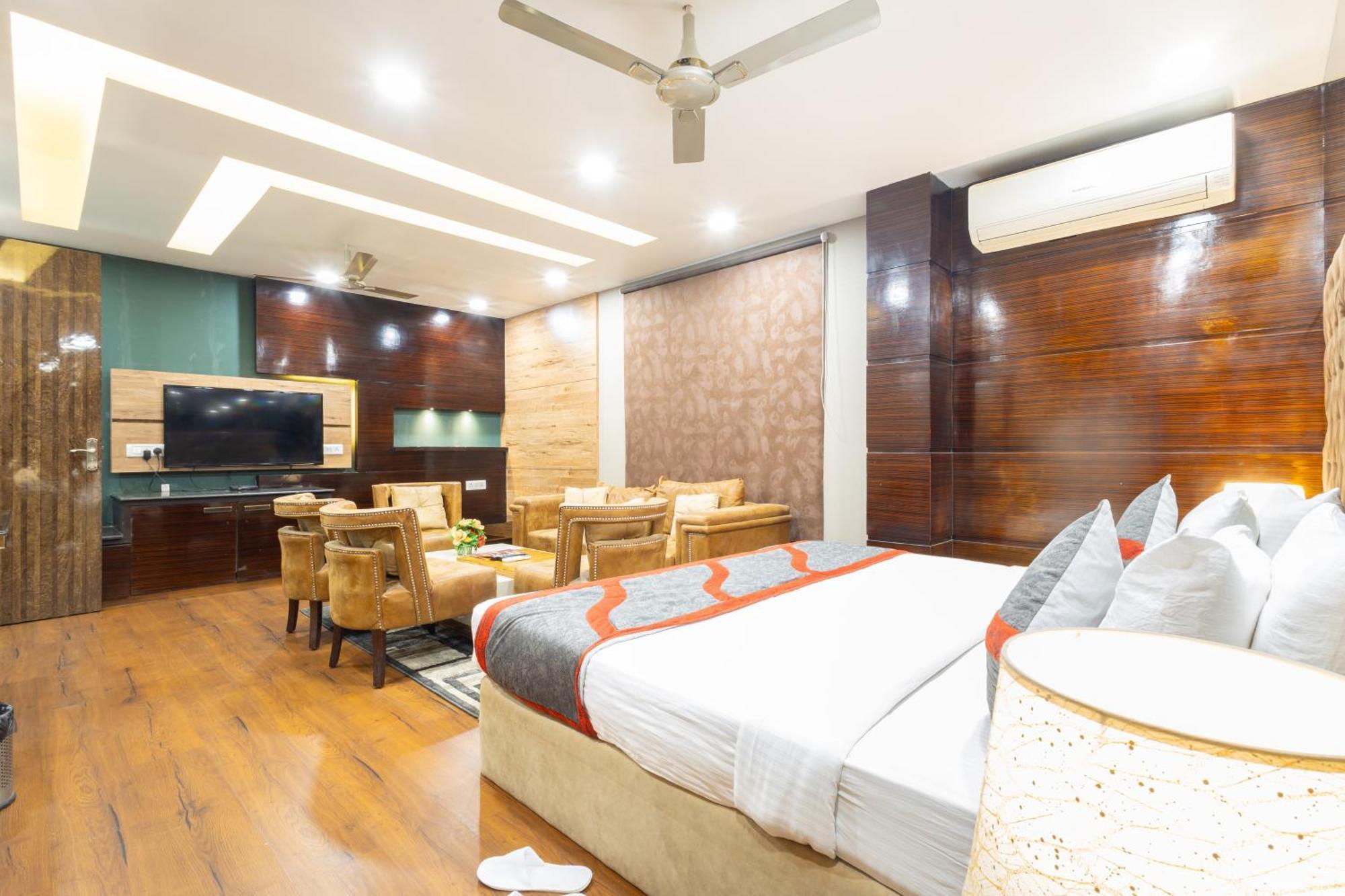 דלהי Hotel Gold Souk - Karol Bagh מראה חיצוני תמונה