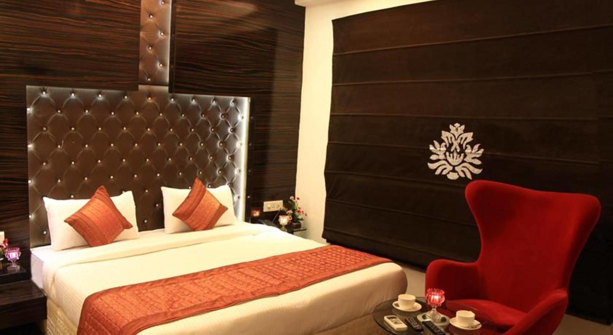 דלהי Hotel Gold Souk - Karol Bagh מראה חיצוני תמונה